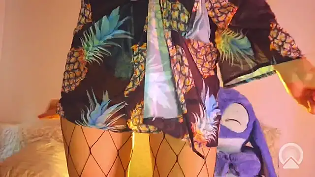 very_strange_things live cam on StripChat