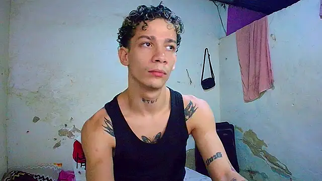 mateodeamjo_07 live cam on StripChat