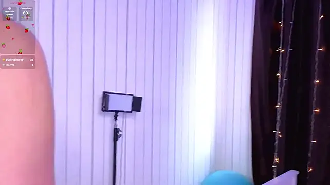 HarriettKitty live cam on StripChat