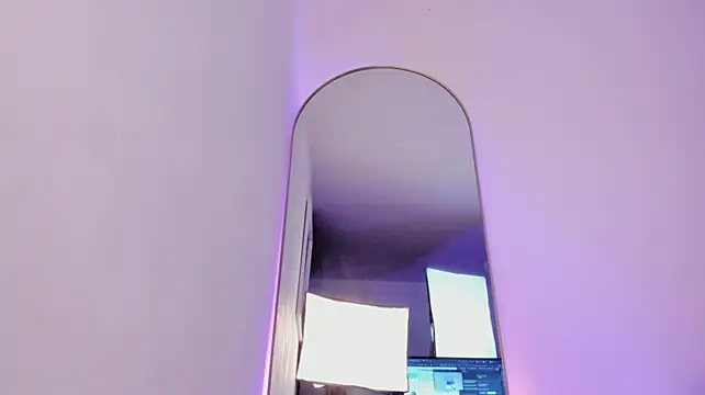 Arianmoon_ live cam on StripChat
