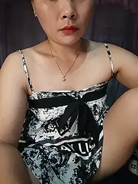 Kimly2 live cam on StripChat
