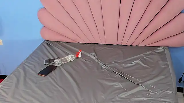 sharlotthe_bigass live sex cam