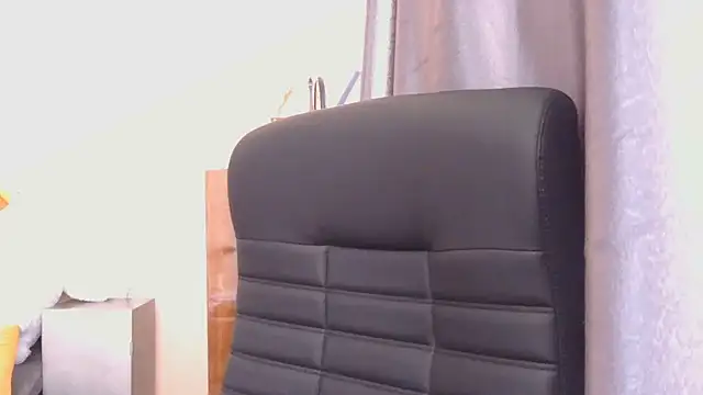 Medjik_lool live cam on StripChat