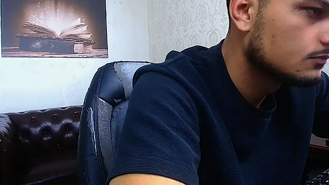 MalakaiFrost live cam on StripChat