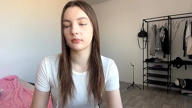 JuleCawood live cam on StripChat