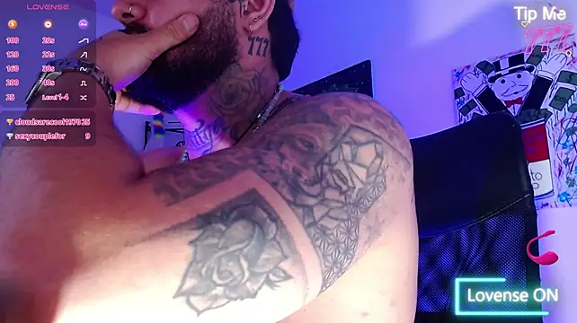 esteban_cloud live cam on StripChat