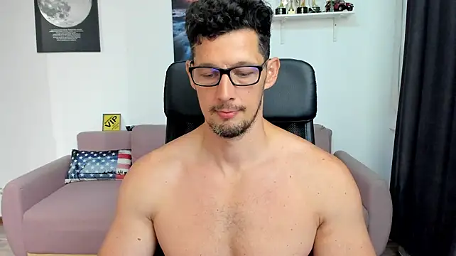 BrutusK08 live sex cam