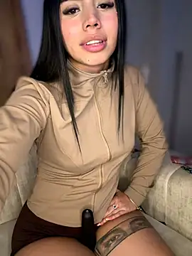 Laura-Khalifa live sex cam