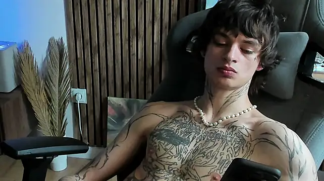 Original_Oliverrgroove live sex cam