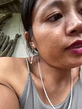 Tryphena live cam on StripChat