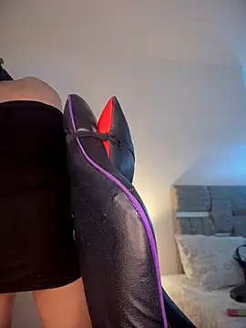 saracaball_ live sex cam