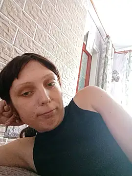 Ponka2011 live sex cam