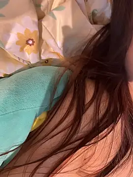 xiaoyizi20261 live sex cam