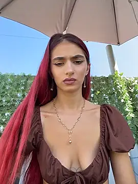 VixenRosse live cam on StripChat