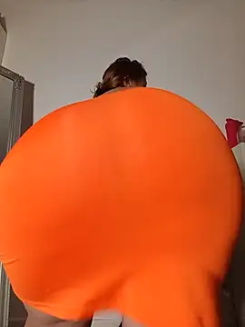 amanda-hornySeduction live sex cam