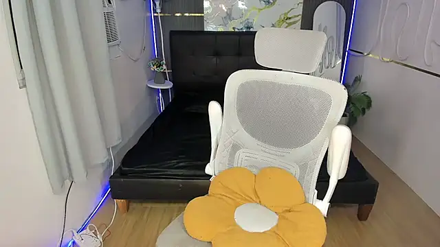 Alexa_therealhorsecock live sex cam