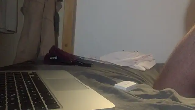 TweakyDude live cam on StripChat