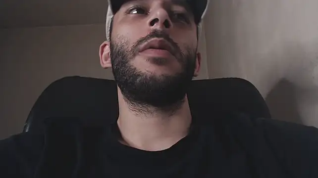 henryaxe live cam on StripChat