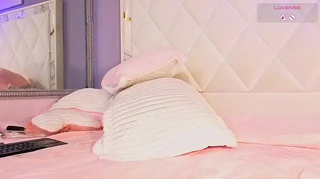 Melody-rose live sex cam