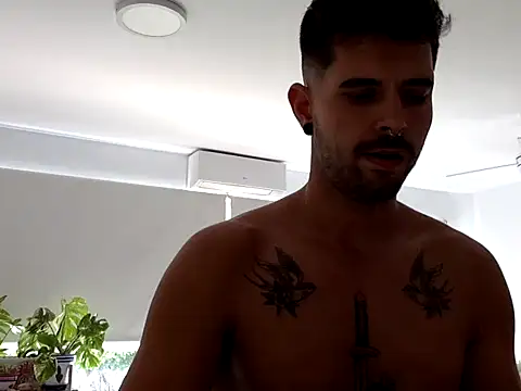 Benistripp live sex cam