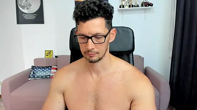BrutusK08 live sex cam