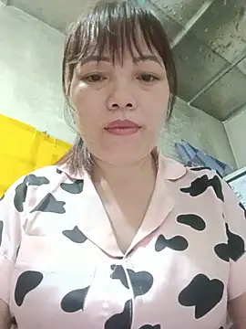 Sana-vn live cam on StripChat