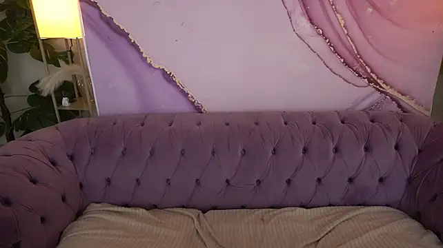 IceDanielles live cam on StripChat