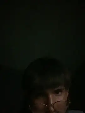 Delgadillooo live cam on StripChat