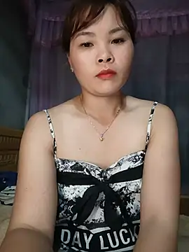 Kimly2 live cam on StripChat