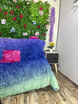 Sadiecollins- live sex cam