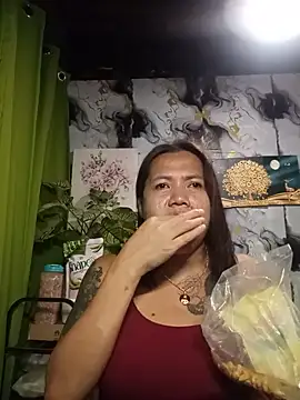 TabooSHOWgirl18 live sex cam