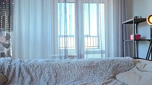 KeniaBibiloni live sex cam