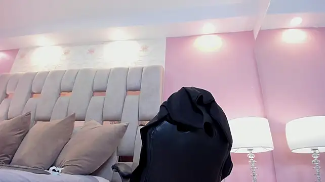 kailyhillerr live cam on StripChat