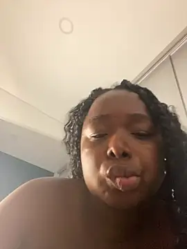 TanishaEvans live cam on StripChat