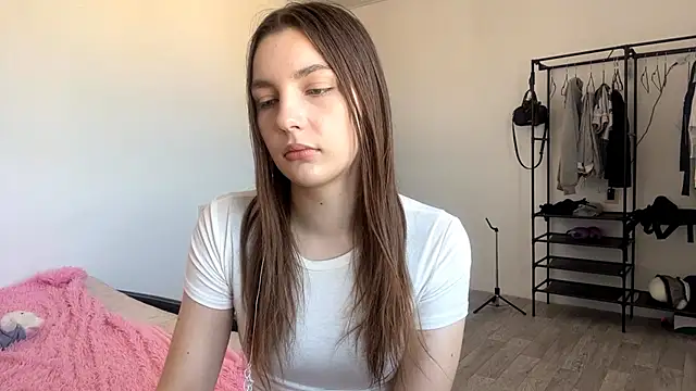 JuleCawood live cam on StripChat
