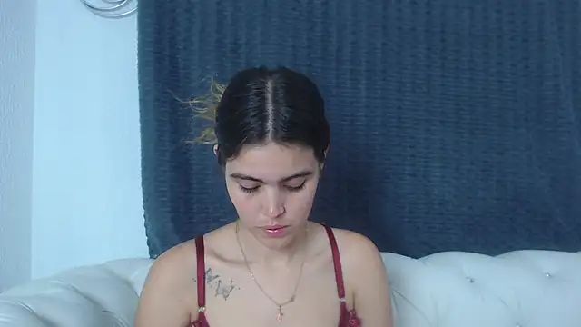 isabel_09 live cam on StripChat