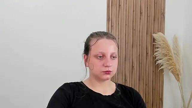 MaryMarmont live cam on StripChat