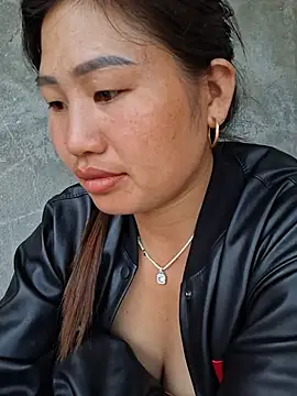 diamond-- live cam on StripChat