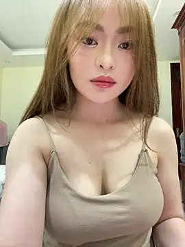 Keira-Keira201 live cam on StripChat