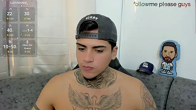 sweetlatinoboy live cam preview