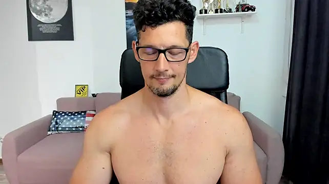 BrutusK08 live sex cam