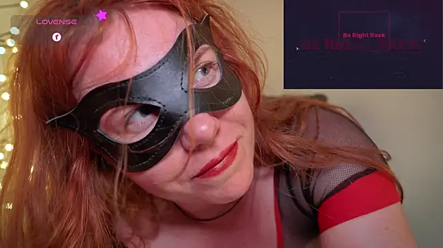 GingerAleMILF live cam on StripChat