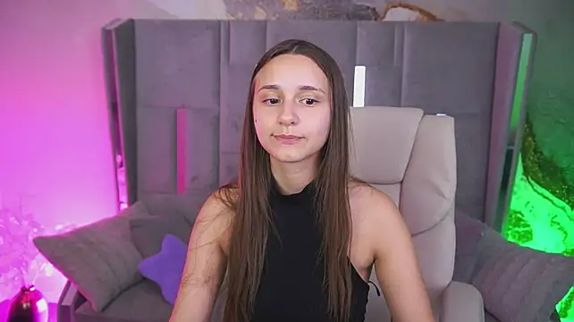 TinyNatalie live cam on StripChat