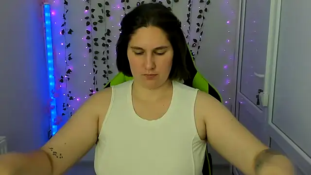 LunaVenom live cam on StripChat