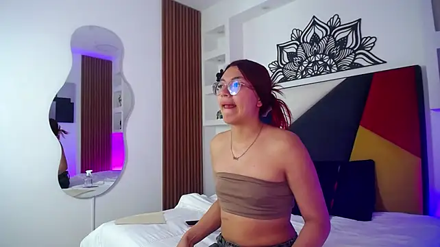 Scarlet_Monrroe live cam on StripChat