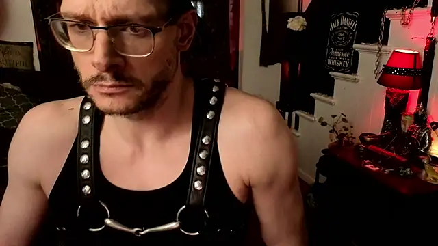 MasterDaddyCool live cam on StripChat