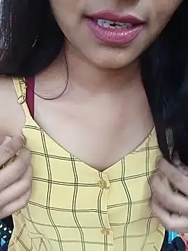 Kajol_singh live cam on StripChat