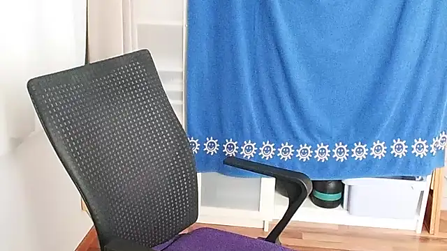 hotdestany live sex cam