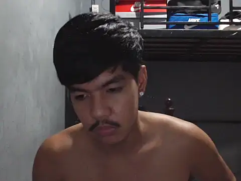 Dylannn_30 live sex cam
