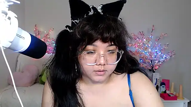 Moertomlly live cam on StripChat